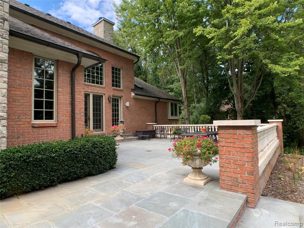 30246 Inkster Road Franklin, MI 48025 - Photo 6 of 53
