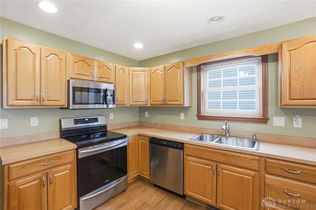 522 Northpoint Court Troy, OH 45373 - Photo 13 of 45