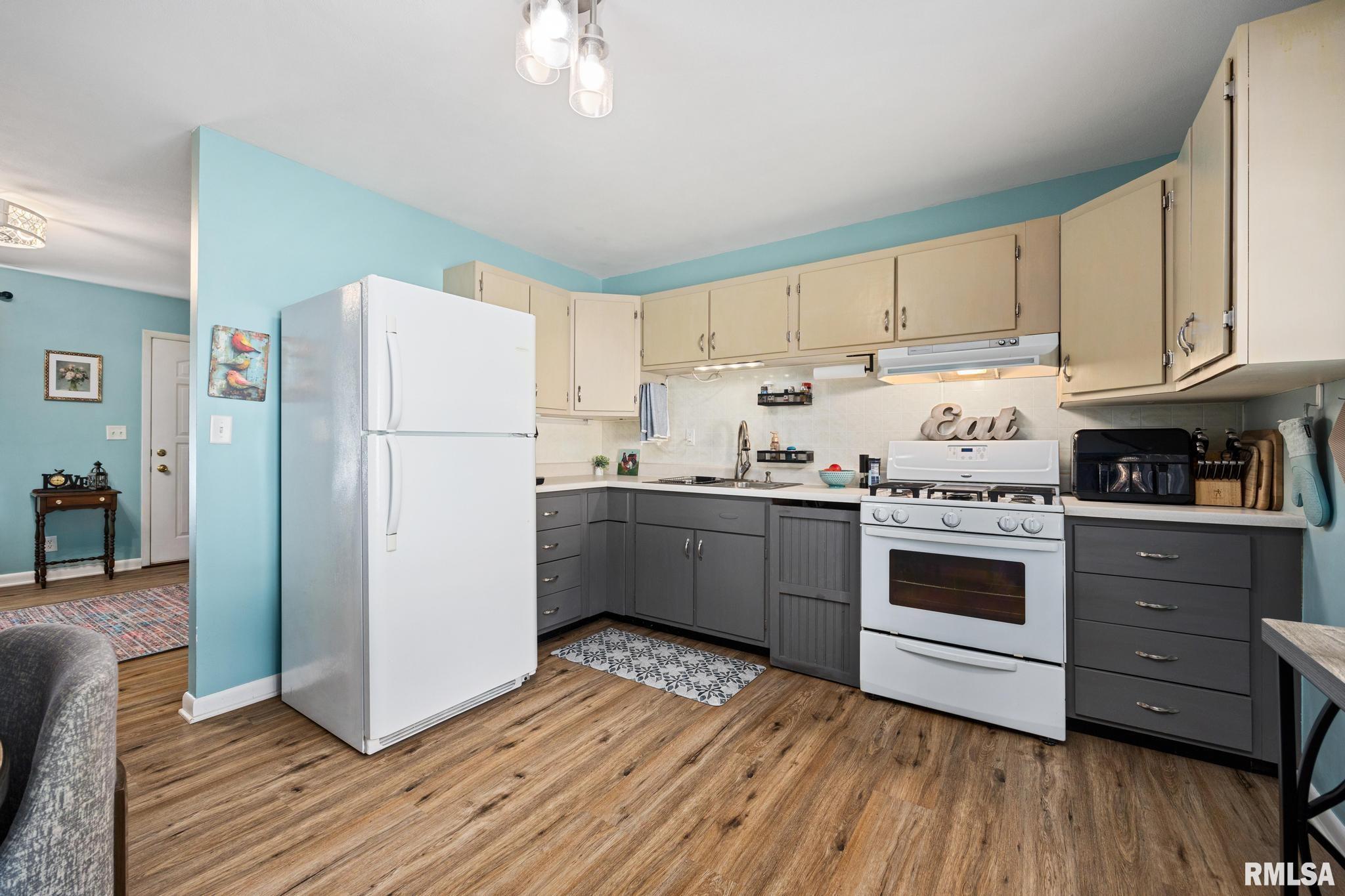 209 Linnhill Lane Washington, IL 61571 - Photo 9 of 31