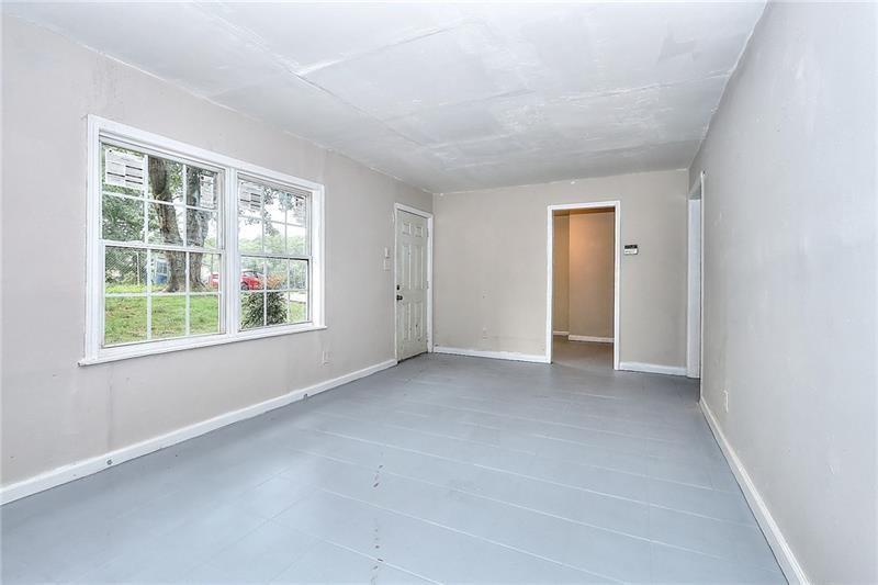 1080 Valley View Road Southeast Atlanta, GA 30315 - Photo 12 of 17