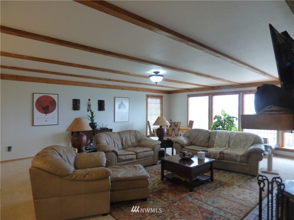 15 Breshears Road Omak, WA 98841 - Photo 2 of 25