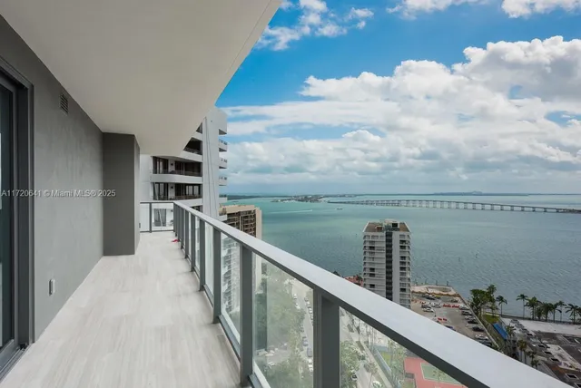 $1,590,000 | 1451 Brickell Avenue, Unit 2103, Miami, FL 33131