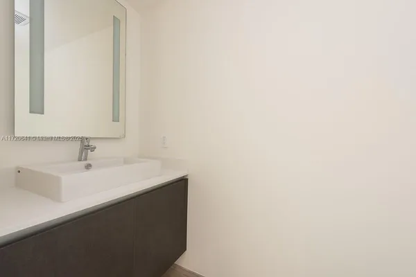 $1,590,000 | 1451 Brickell Avenue, Unit 2103, Miami, FL 33131