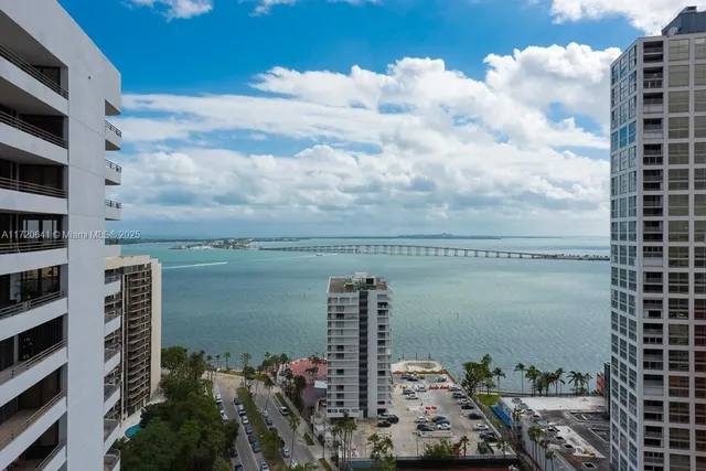 $1,590,000 | 1451 Brickell Avenue, Unit 2103, Miami, FL 33131