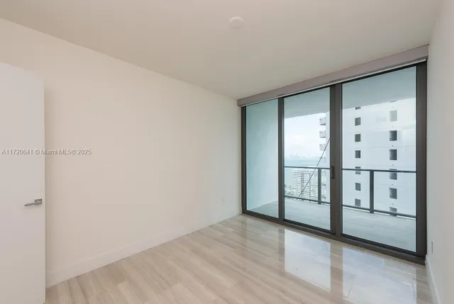 $1,590,000 | 1451 Brickell Avenue, Unit 2103, Miami, FL 33131
