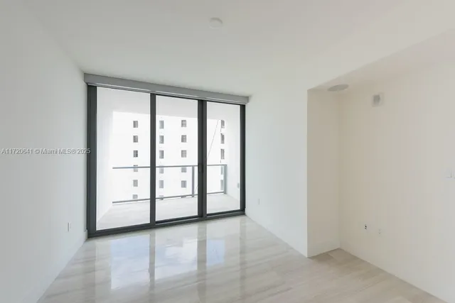 $1,590,000 | 1451 Brickell Avenue, Unit 2103, Miami, FL 33131