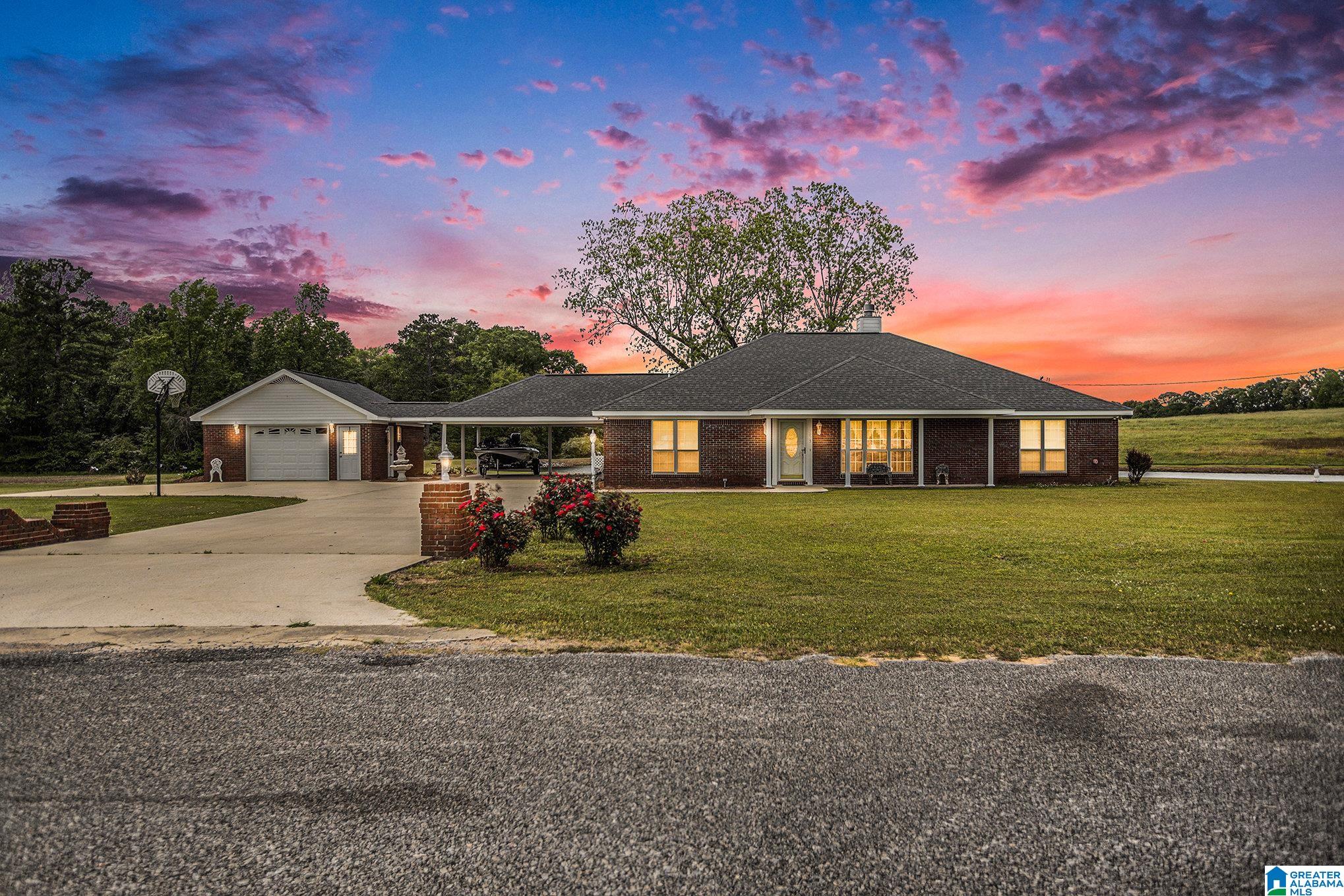 7075 County Road 43 Jemison, AL 35085 - Photo 2 of 34