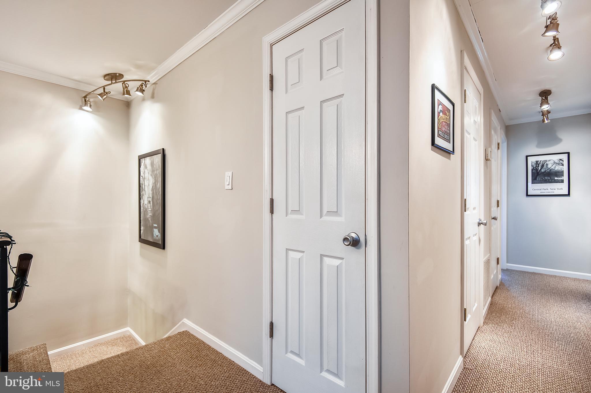 6 West Lee Street, Unit R66 Baltimore, MD 21201 - Photo 3 of 35