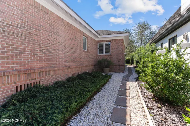 $839,000 | 1310 Regatta Drive, Wilmington, NC 28405