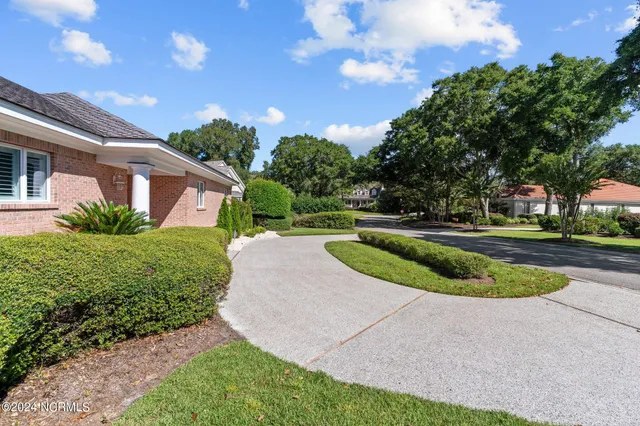 $839,000 | 1310 Regatta Drive, Wilmington, NC 28405