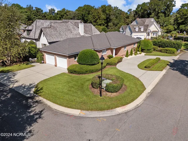 $839,000 | 1310 Regatta Drive, Wilmington, NC 28405