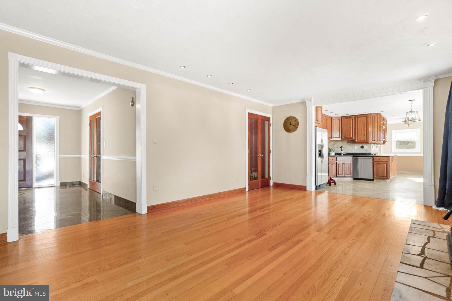 27210 Ridge Road Damascus, MD 20872 - Photo 10 of 61 Gallery Image 10