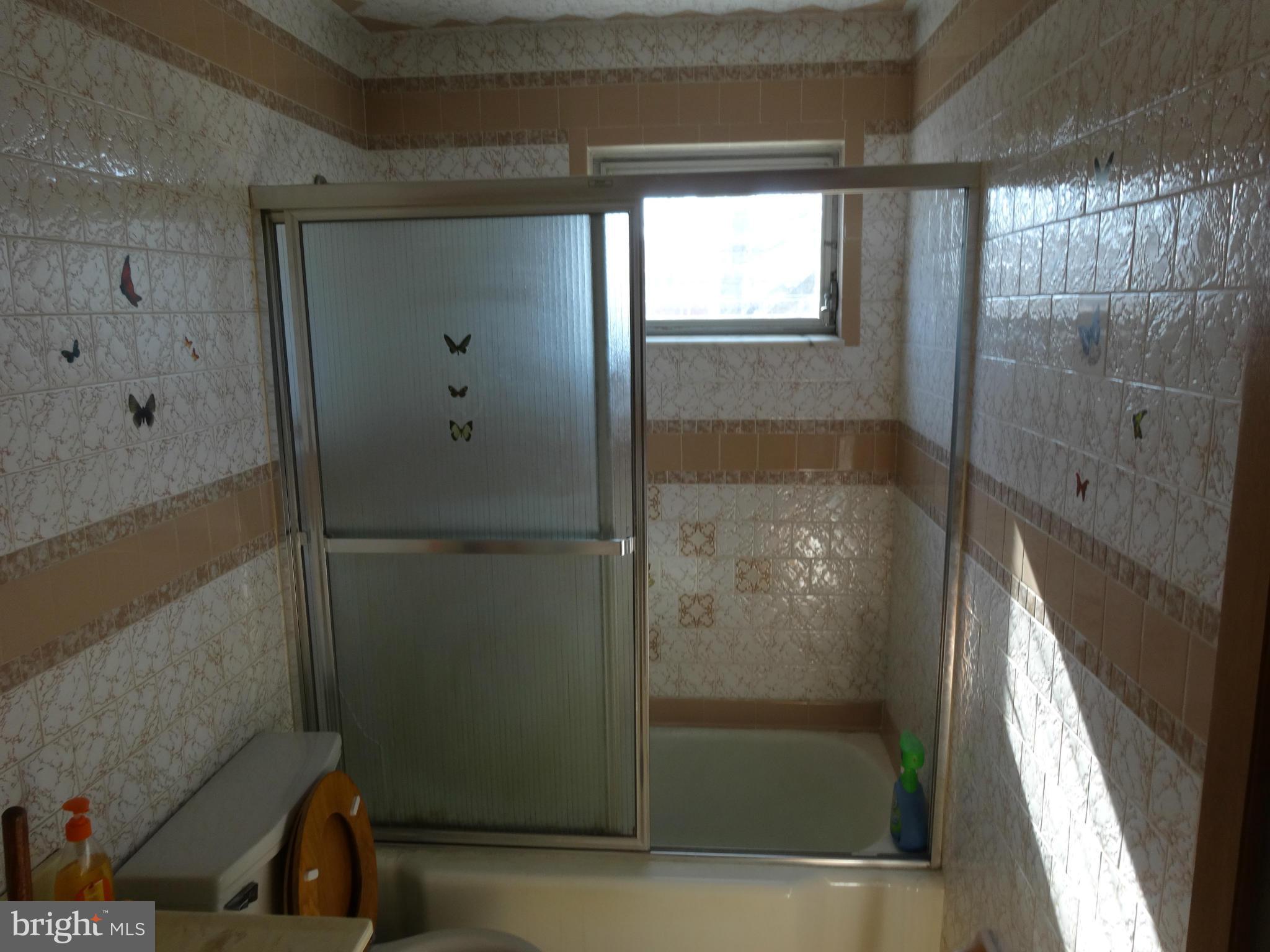 2307 Searles Road Baltimore, MD 21222 - Photo 13 of 16 Bath