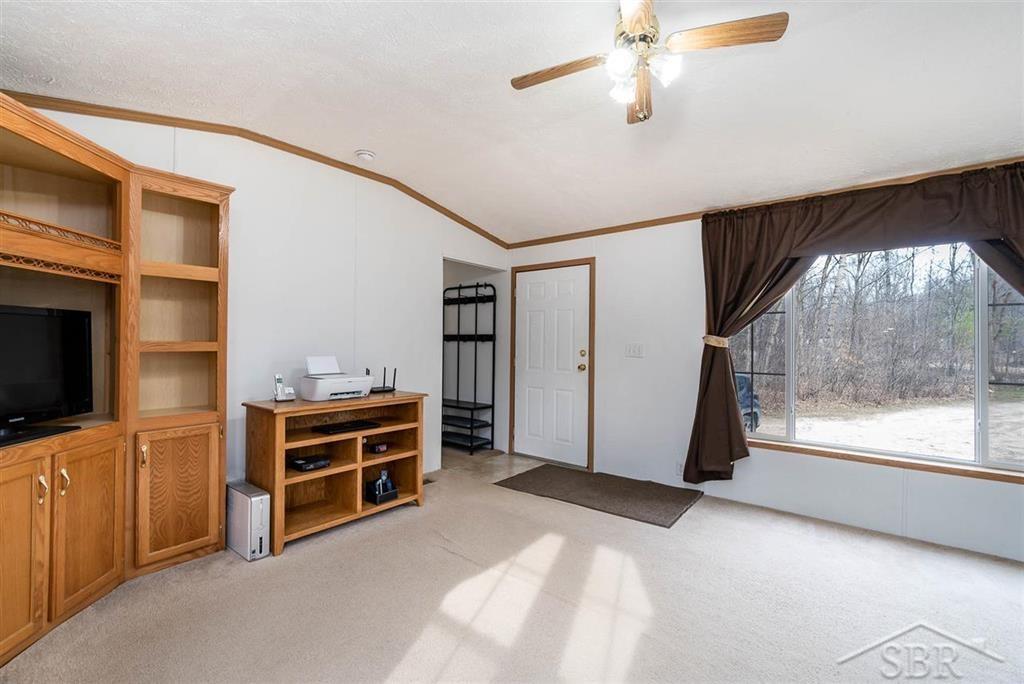 2998 Timberlane Road Harrison, MI 48625 - Photo 5 of 24 50038359-4.JPG