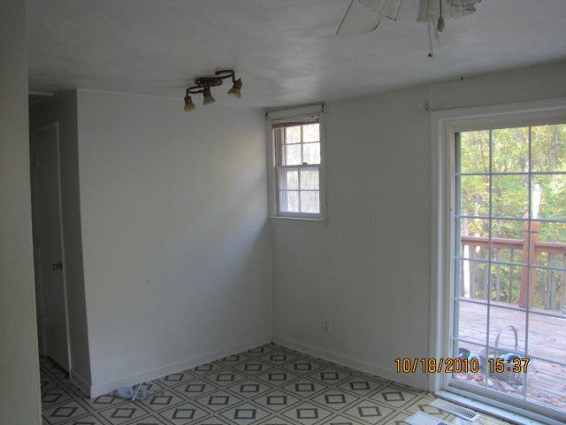 7630 Webb Road Boones Mill, VA 24065 - Photo 6 of 10 Eat-in Kitchen