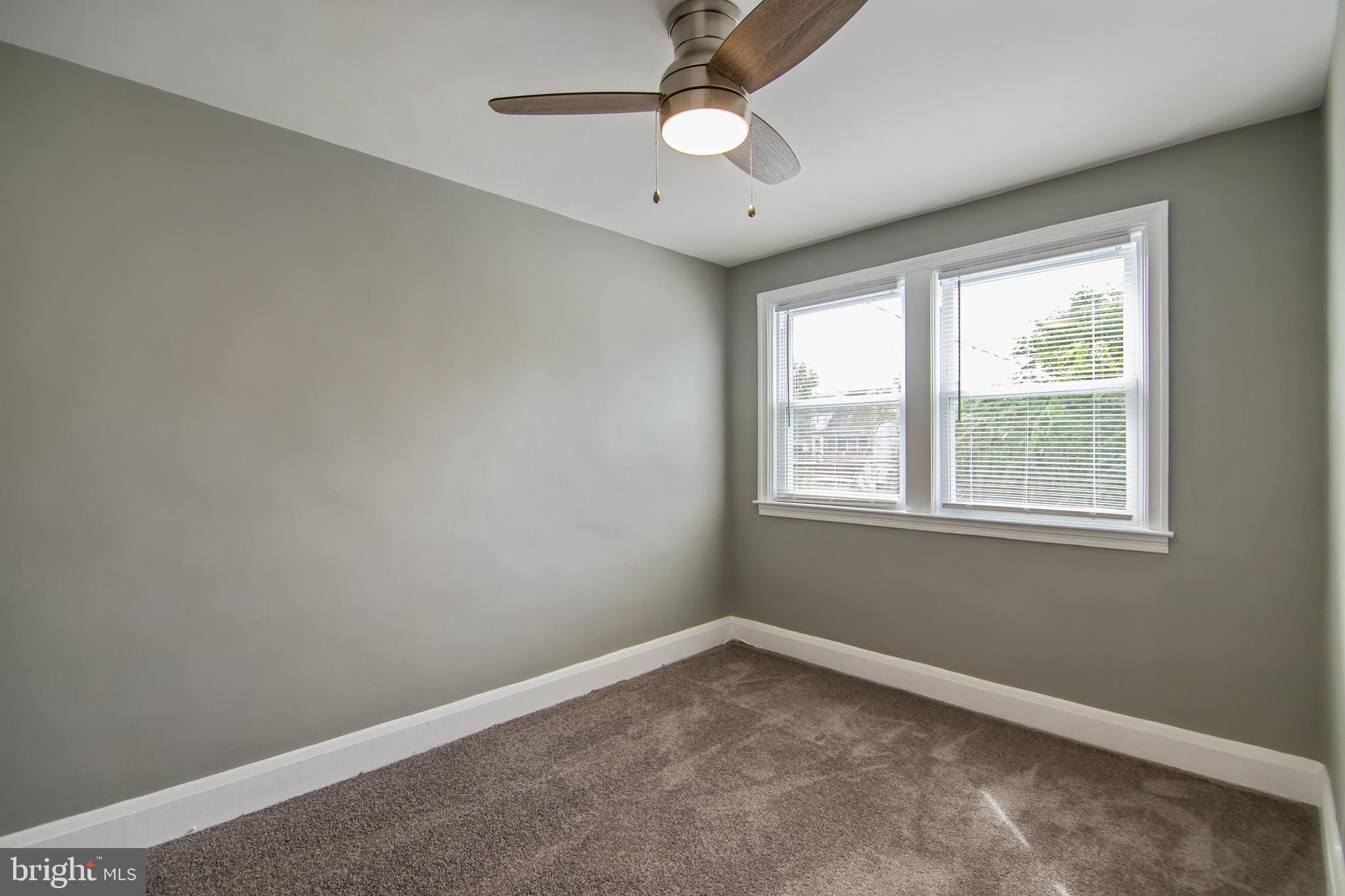 227 West Edgevale Road Baltimore, MD 21225 - Photo 11 of 29