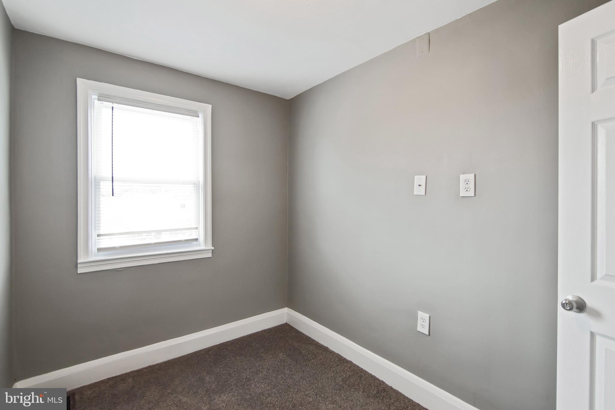 227 West Edgevale Road Baltimore, MD 21225 - Photo 14 of 29