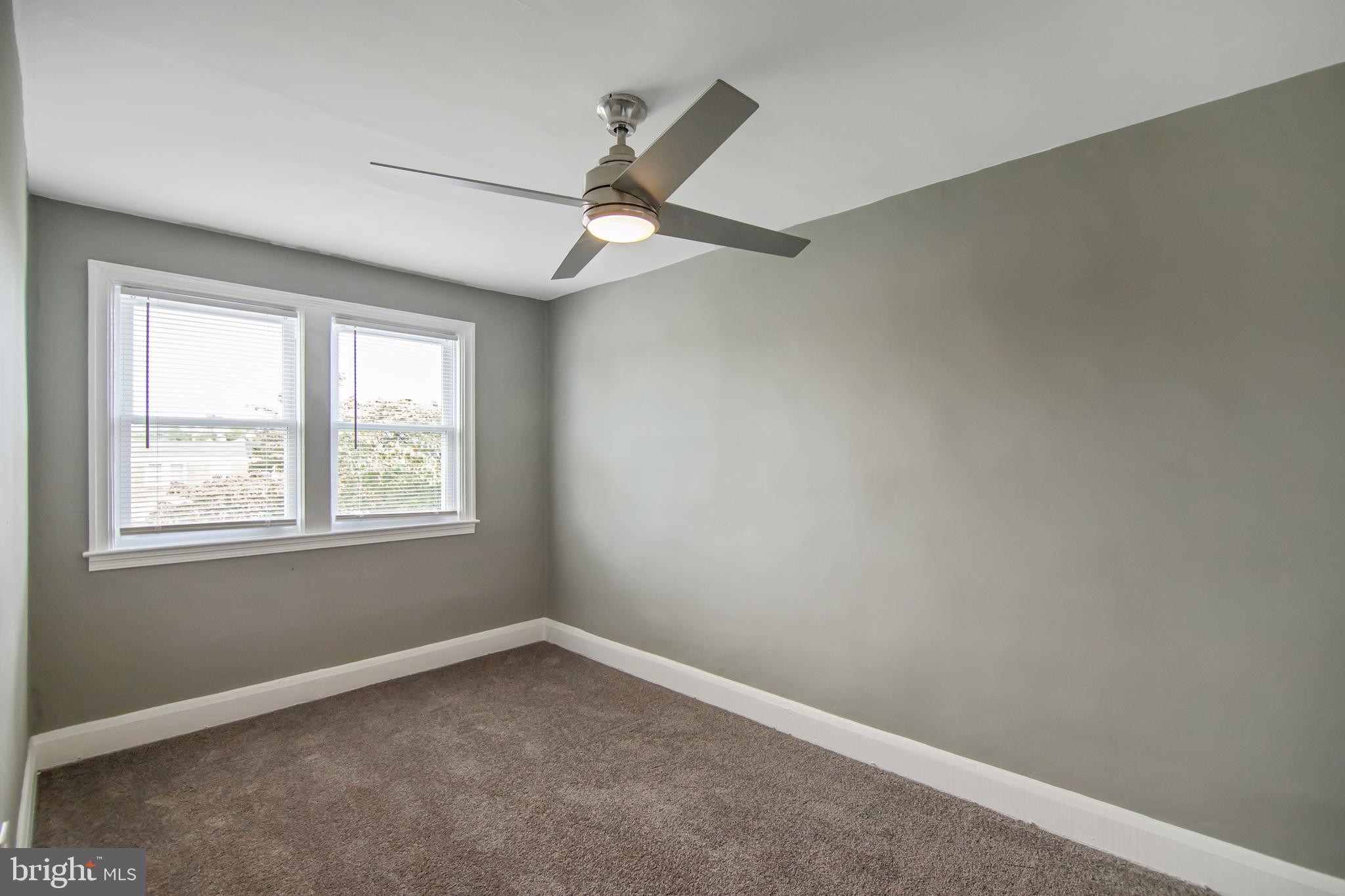 227 West Edgevale Road Baltimore, MD 21225 - Photo 15 of 29