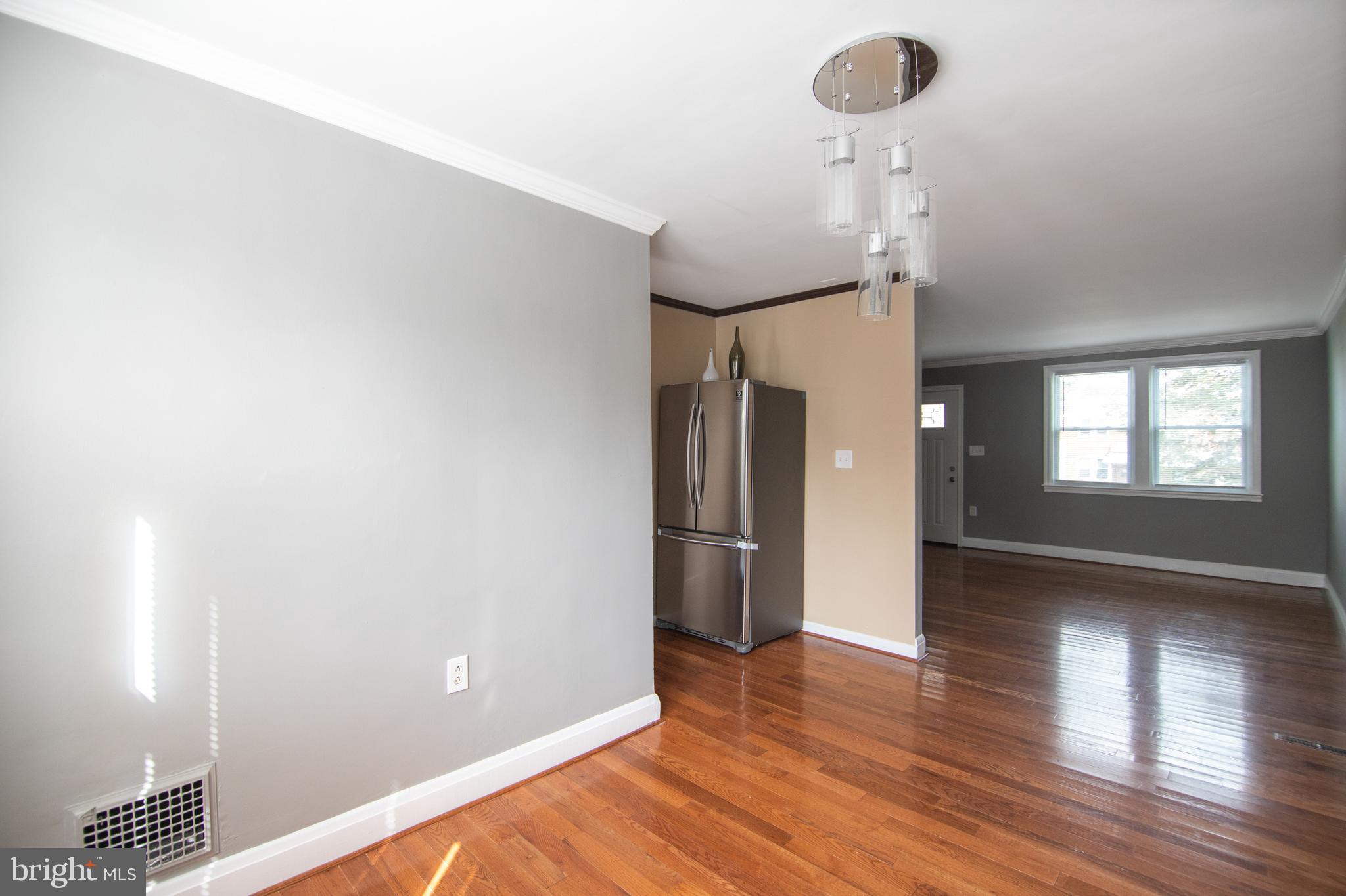 227 West Edgevale Road Baltimore, MD 21225 - Photo 7 of 29