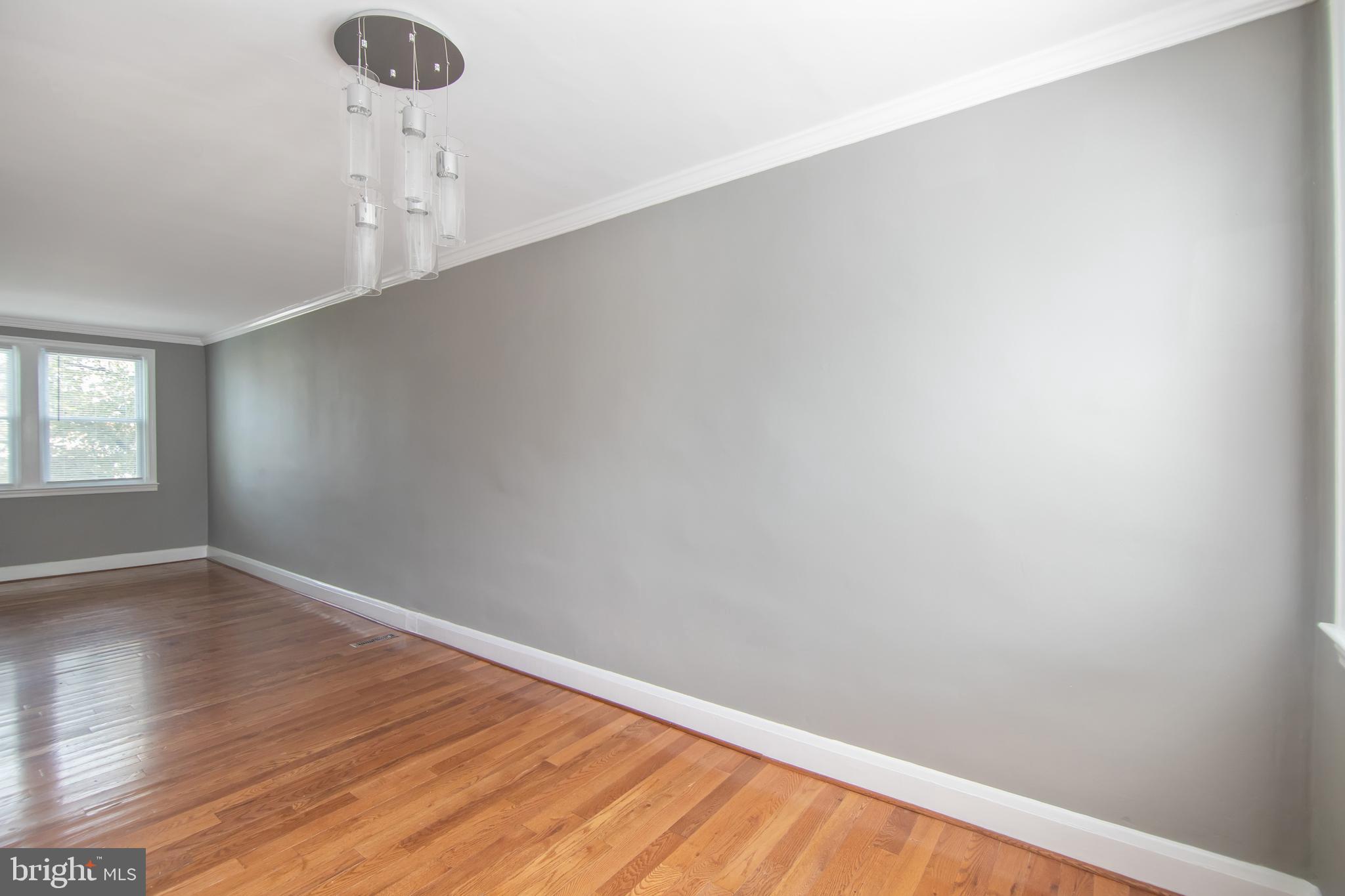 227 West Edgevale Road Baltimore, MD 21225 - Photo 8 of 29