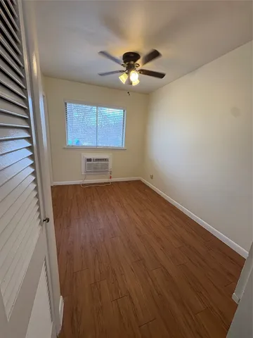 $899 | 1212 West 13th Street, Unit F, Austin, TX 78703