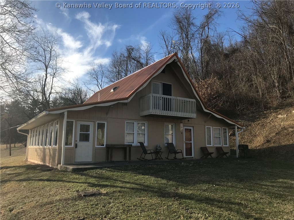 732 Pumice Road Clendenin, WV 25045 - Photo 6 of 30 Plenty of parking.