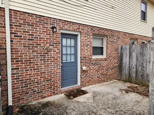 $1,100 | 103 Helen Street, Tullahoma, TN 37388