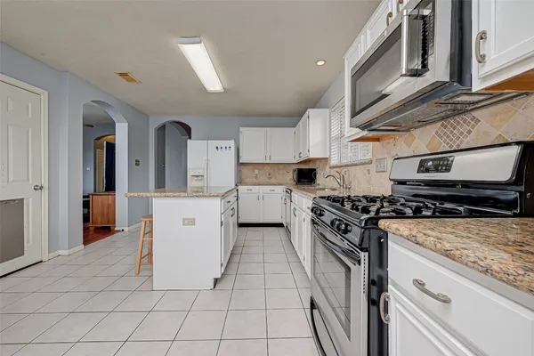 $1,950 | 11563 Withers Way Circle, Houston, TX 77065