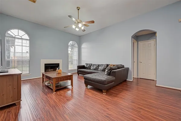$1,950 | 11563 Withers Way Circle, Houston, TX 77065
