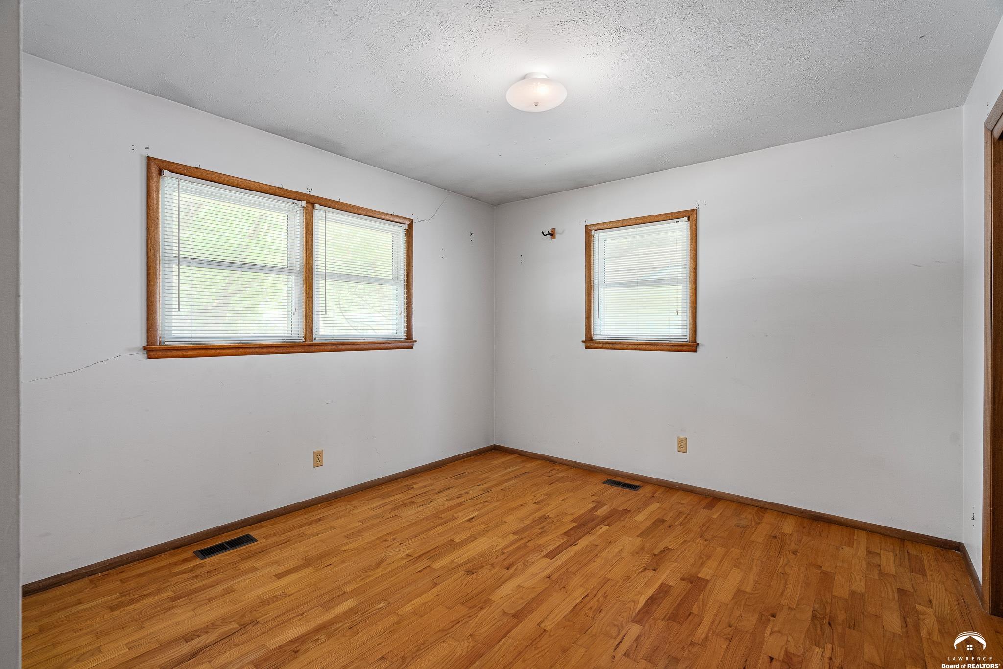 2229 Westchester Road Lawrence, KS 66049 - Photo 21 of 44