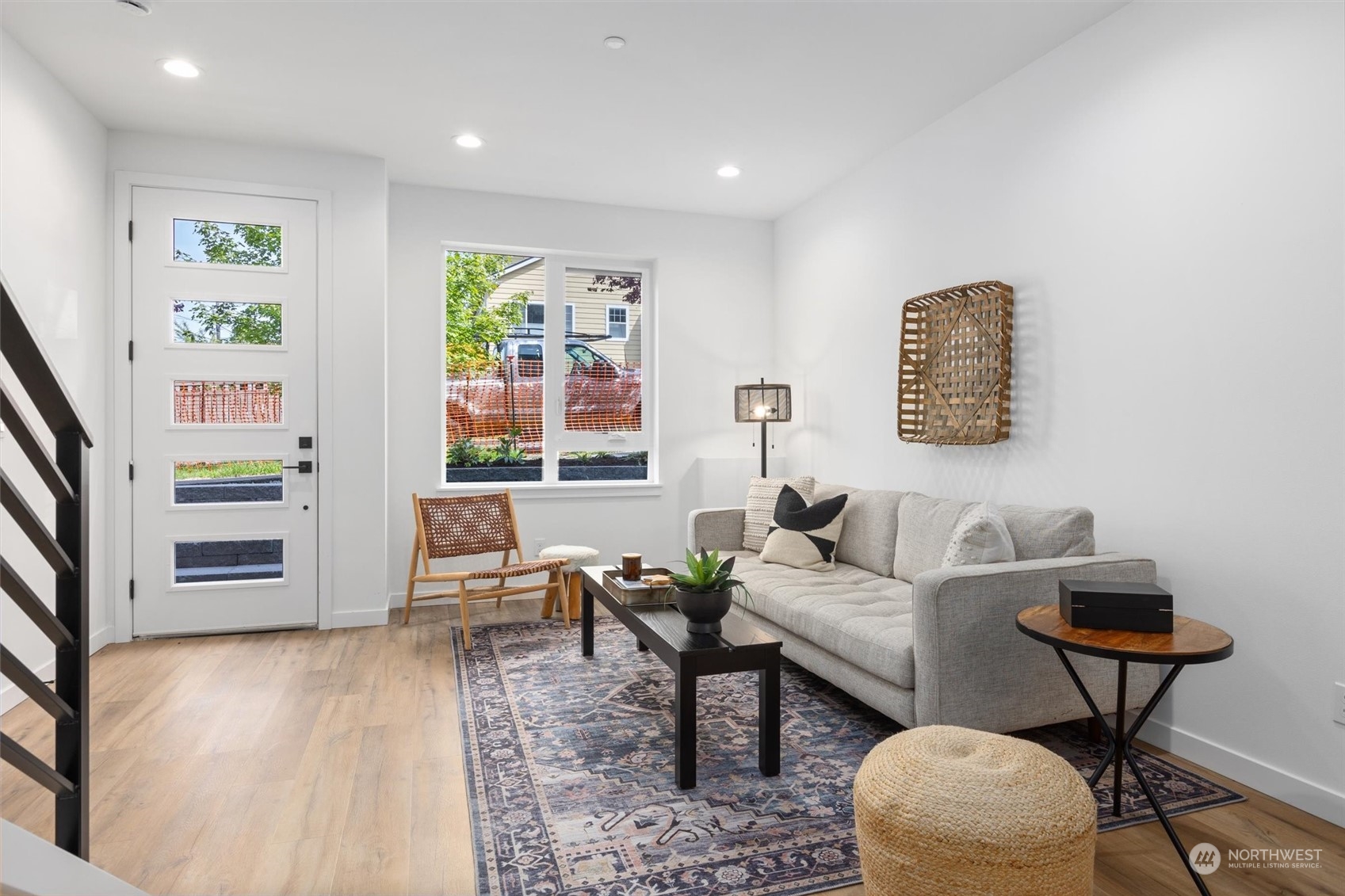 4209 Southwest Raymond Street Seattle, WA 98136 - Photo 5 of 40 Gallery Image 5