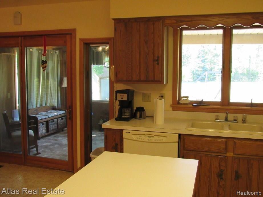 9407 Perry Road Goodrich, MI 48438 - Photo 13 of 20 IMG_4177.JPG