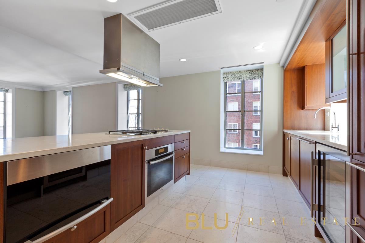 140 East 63rd Street, Unit 10A Manhattan, NY 10065 - Photo 4 of 9
