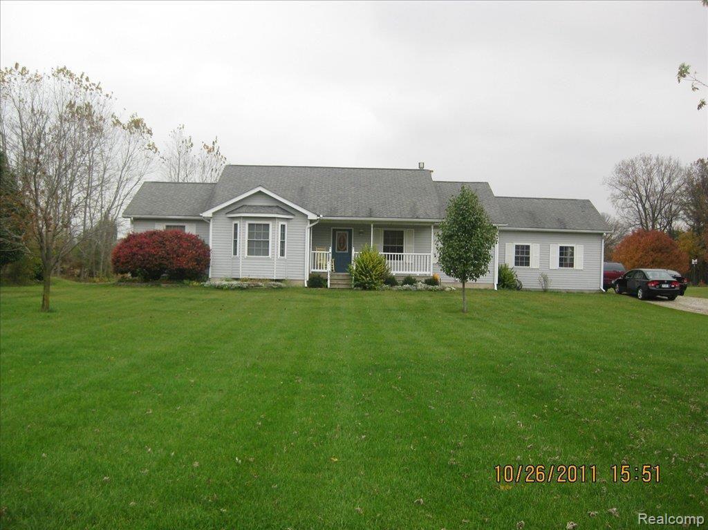 12824 Sweitzer Road Carleton, MI 48117 - Photo 1 of 15 050