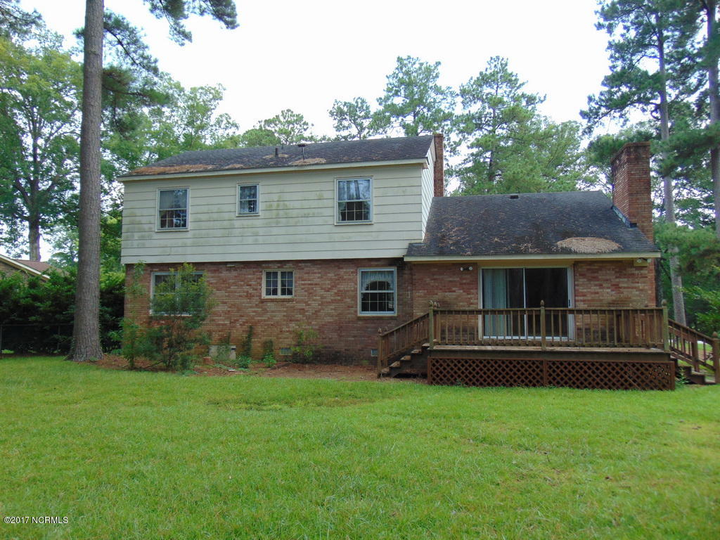 414 Lawson Road Washington, NC 27889 - Photo 2 of 14 4 REAR