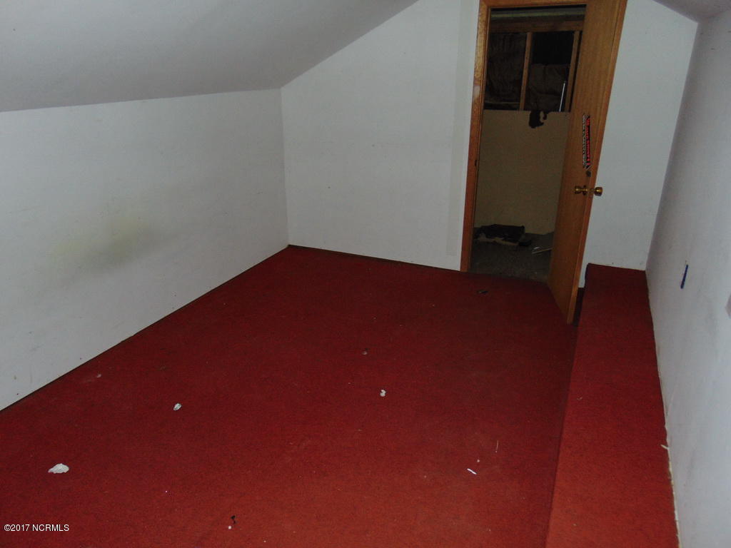 414 Lawson Road Washington, NC 27889 - Photo 10 of 14 24 BONUS ROOM