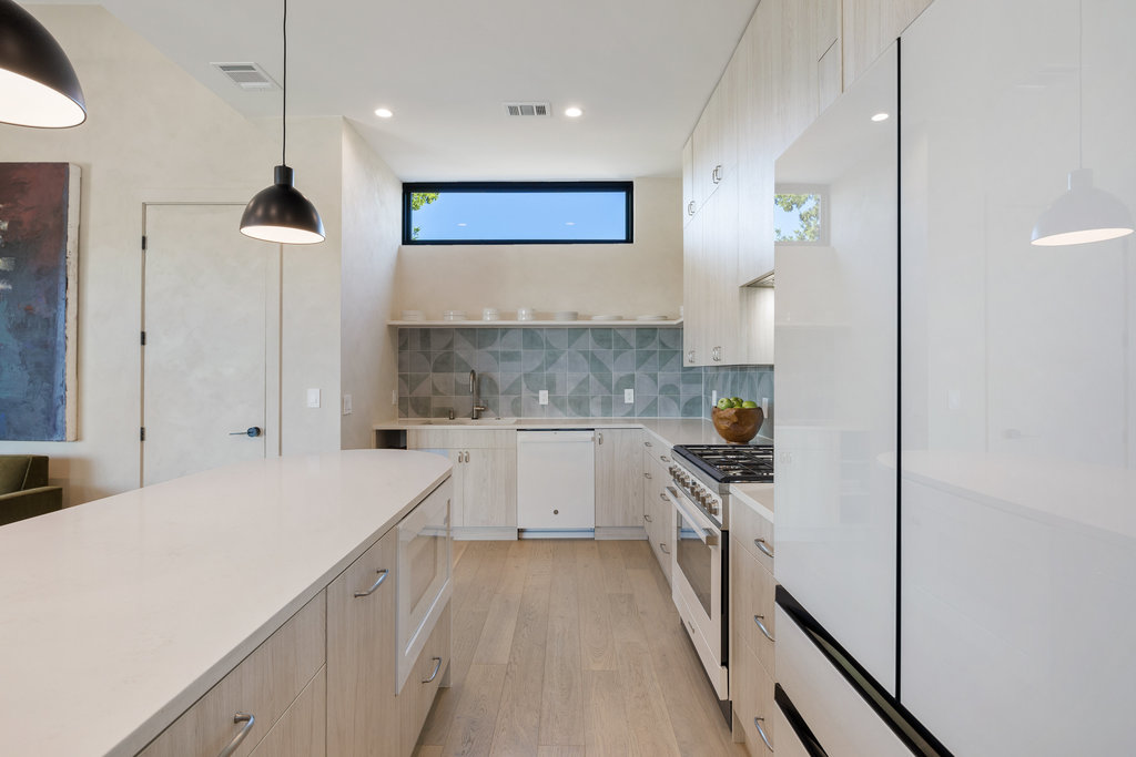 4707 Reyes Street, Unit 2 Austin, TX 78721 - Photo 12 of 33 Gallery Image 12