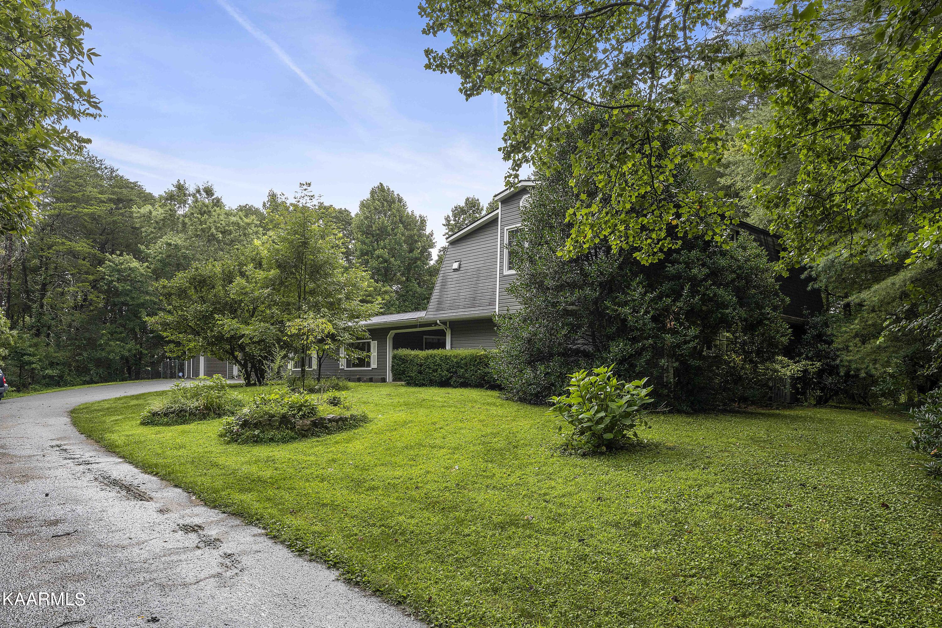 316 Landrum Road Clinton, TN 37716 - Photo 4 of 34 JY4A0091