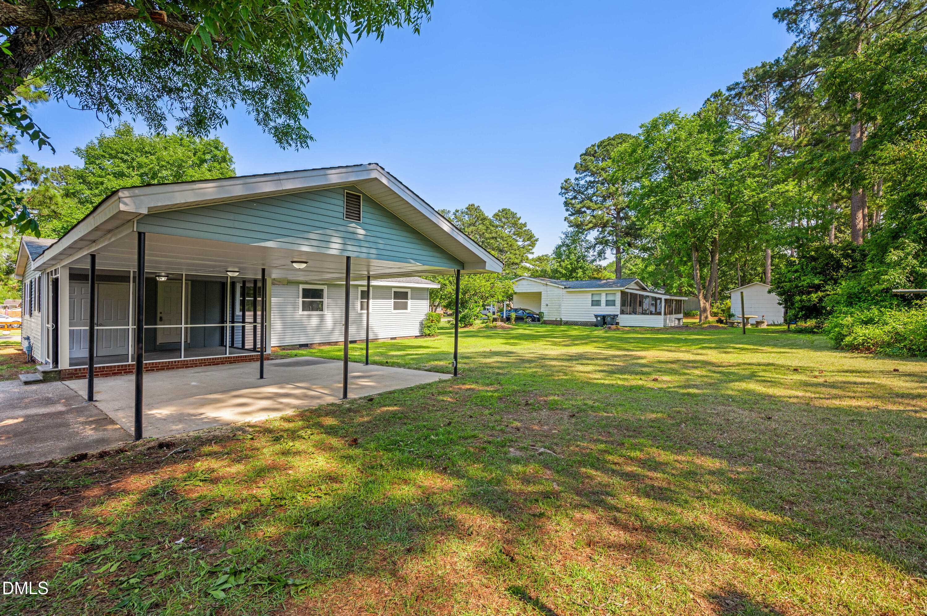 317 North Wright Street Raeford, NC 28376 - Photo 3 of 29