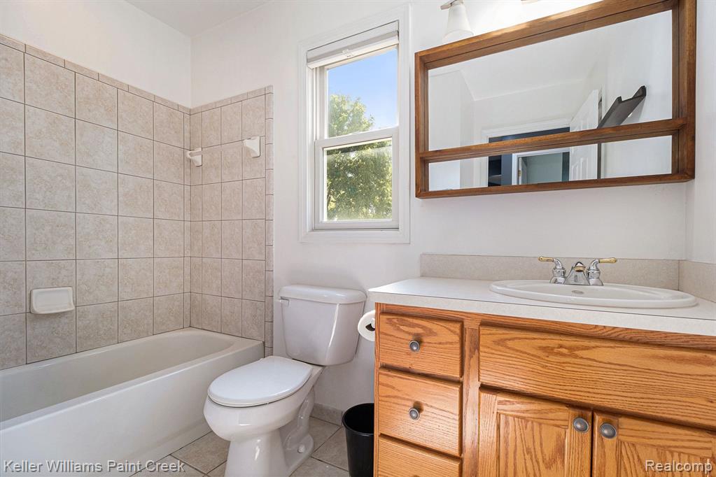 3141 Hessel Avenue Rochester Hills, MI 48307 - Photo 18 of 32