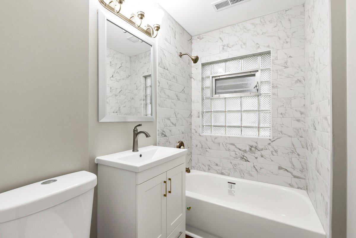 32910 North Meadow Road Grayslake, IL 60030 - Photo 8 of 10