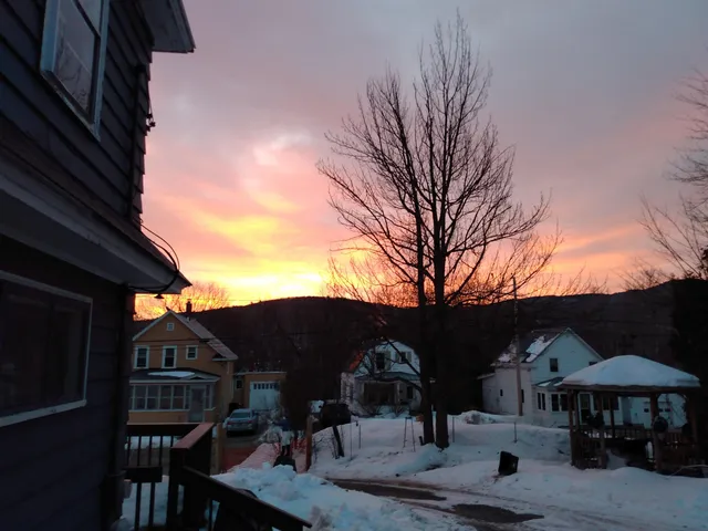 $185,900 | 25 Laurel Street, Berlin, NH 03570