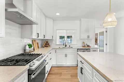 $899,000 | 6383 Stanley Avenue, San Diego, CA 92115