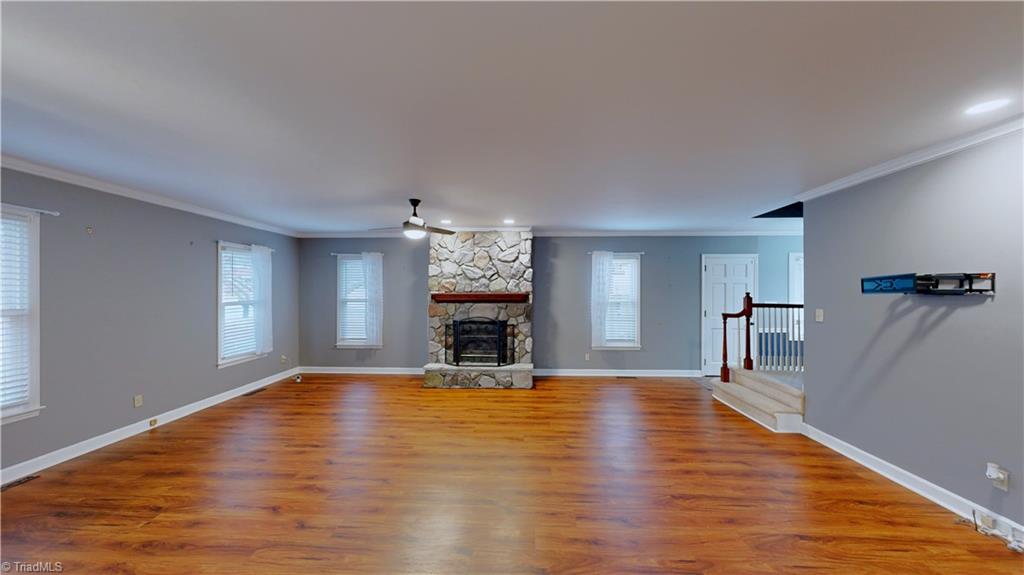 905 Old Winston Road High Point, NC 27265 - Photo 11 of 44 LIVING