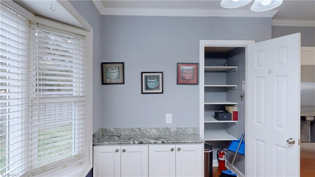 905 Old Winston Road High Point, NC 27265 - Photo 16 of 44 PANTRY/COFFEE STATION
