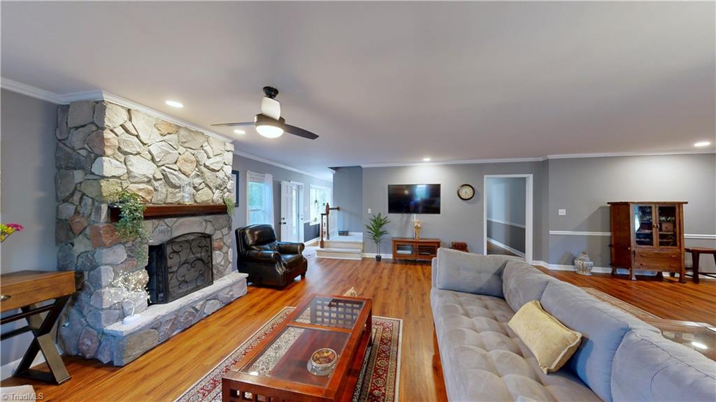 905 Old Winston Road High Point, NC 27265 - Photo 44 of 44 STAGED LIVING