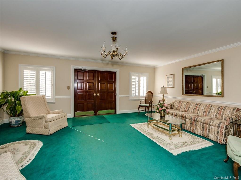 4527 Gaynor Road, Unit 108 Charlotte, NC 28211 - Photo 14 of 16 Gallery Image 14