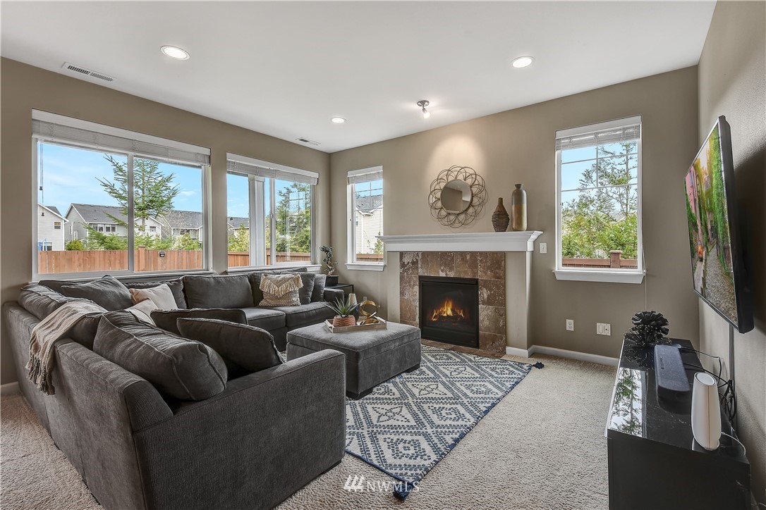 3703 196th Place Southeast Bothell, WA 98012 - Photo 3 of 30