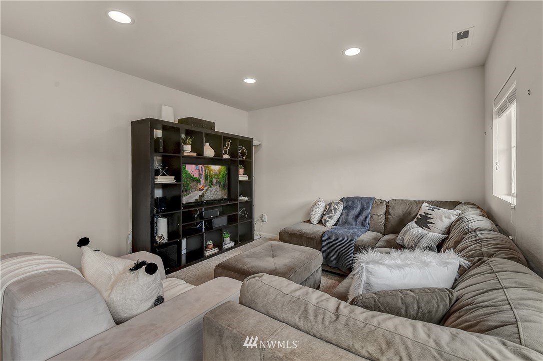 3703 196th Place Southeast Bothell, WA 98012 - Photo 25 of 30