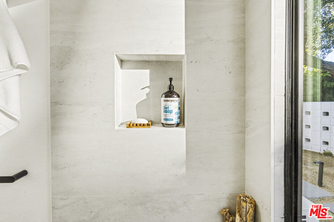 37223 Ferber Drive Rancho Mirage, CA 92270 - Photo 25 of 48 a picture of a bathroom